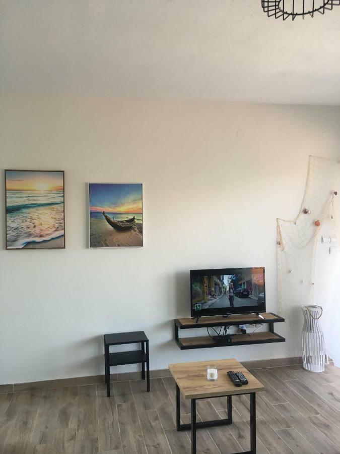 Ferienwohnung Sunrise View Ofrínion Exterior foto